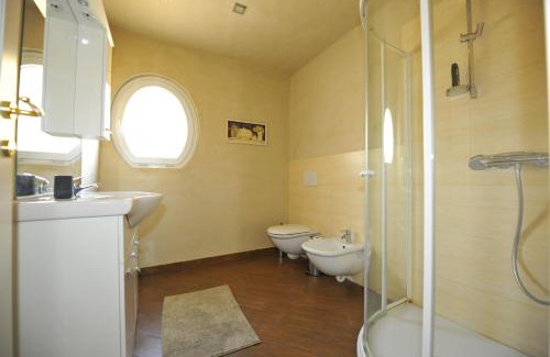 Serravalle Scrivia Apartment | Casa Costa Outlet 4
