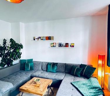 Sudenburg Apartment | CASA COZY perfect for Groups, Families & Business Travelers