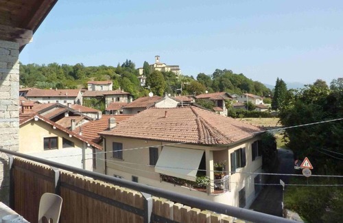 Brezzo di Bedero Apartment | Casa Crocetta