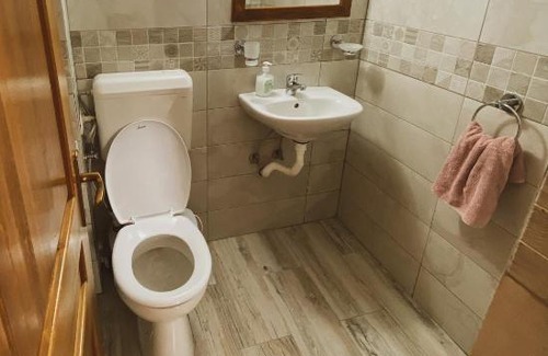 Slanic-Moldova House | Casa cu vitralii
