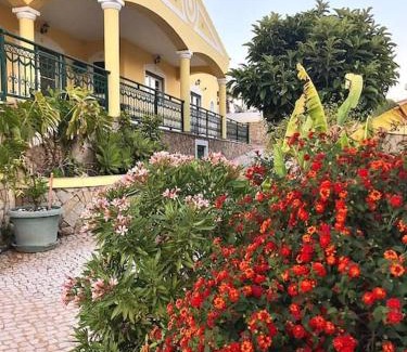 Funchal Apartment | Casa d’areia - Guest House -3 quartos -6 hospedes