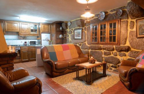 Campo de Gerez House | Casa da Eira