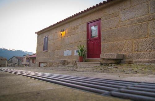 Lindoso House | Casa da Fecha