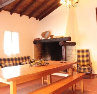 Burinhosa House | Casa da Felicidade