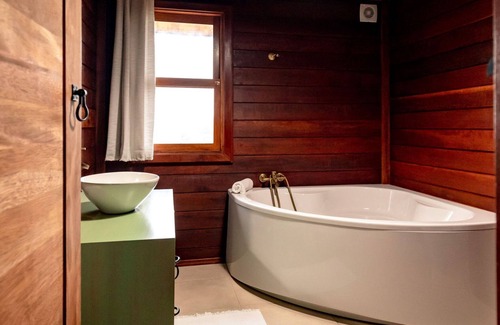 Praia da Vitoria House | Casa da Fontinha in Fontinhas