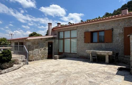 Cova House | Casa da Lage - Piscina privada - Vistas rio - Gerês
