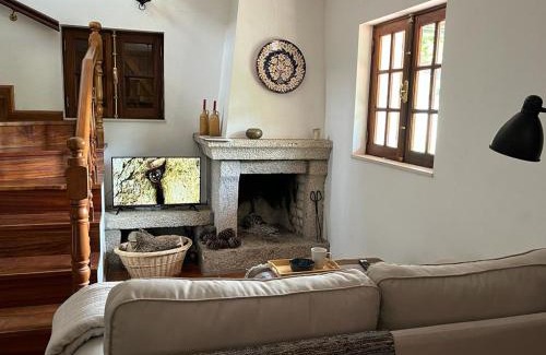 Ponte da Barca House | Casa da Pedrada