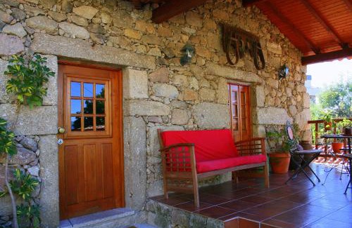 Caldelas House | Casa Da Rocha