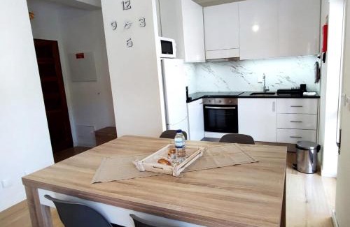 Vila Praia de Ancora Apartment | Casa da TITA