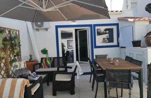 Fronteira House | Casa da Viajante