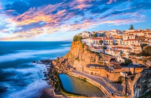 Azenhas do Mar House | Casa das Azenhas by Lisbon Village Apartments