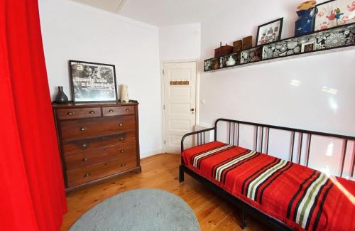 Beato House | Casa das Boganvilias - Moradia com jardim
