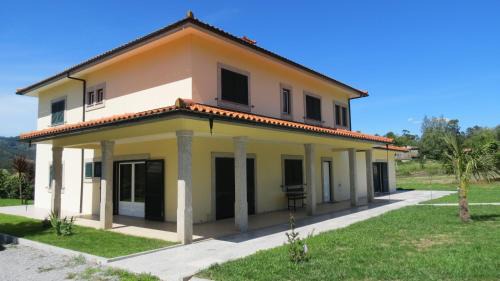 Ponte de Lima House | Casa das Oliveiras