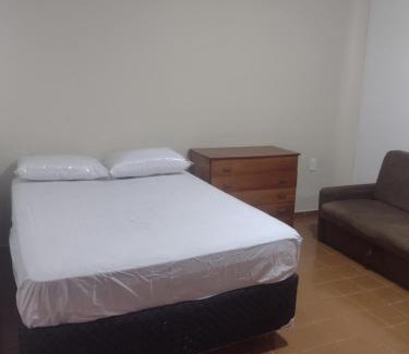 Jardim Primavera House | Casa de 10 pessoas próx aos parques Hop Hari e Wet