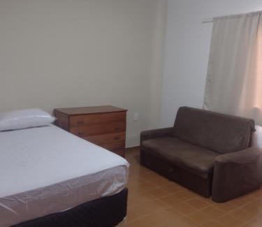Jardim Primavera House | Casa de 10 pessoas próx aos parques Hop Hari e Wet