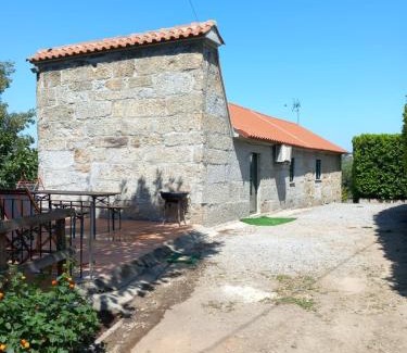 Beijos House | Casa de Andrães - Glicíneas