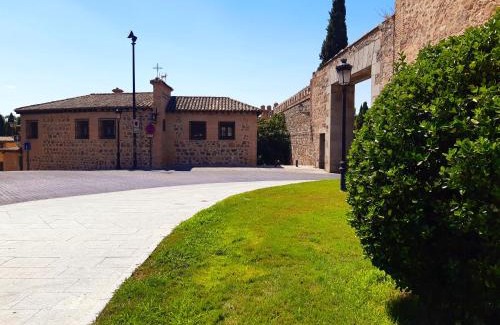 Toledo City Center House | Casa de Bisagra