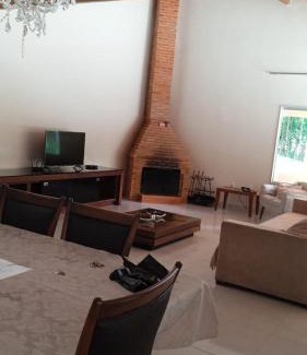 Domingos Martins House | CASA DE CAMPO Banheira, Lareira e Cachoeira