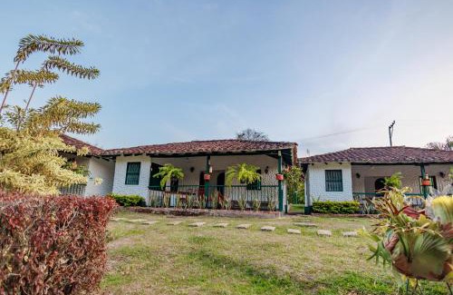 Guaduas House | CASA de CAMPO