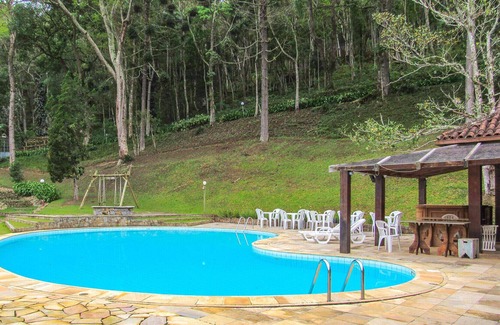 Teresopolis House | Casa de campo Petunia com Wi-Fi e lazer - RJ