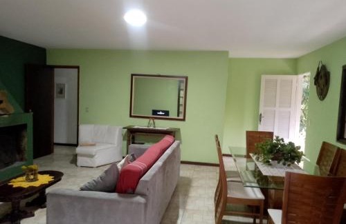 Araras House | Casa de campo. Vale das Videiras