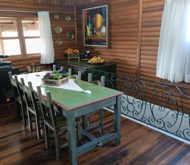 Campos do Jordao House | Casa de Campos do Jordao no alto da Vila Inglesa com vista maravilhosa