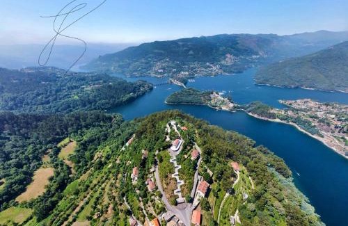 Cova Apartment | Casa de Casarelhos - "Rio - Cascatas - Montanha - Gerês"