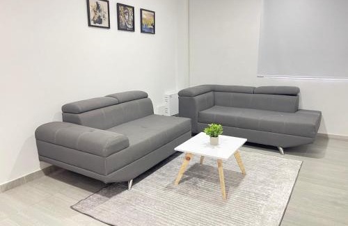 Neiva Apartment | Casa de dos pisos con aire