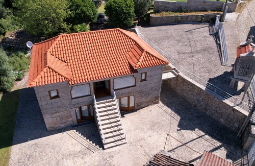 Arcos de Valdevez House | Casa de Férias com Piscina na Entrada do Parque Nacional Peneda-gerês