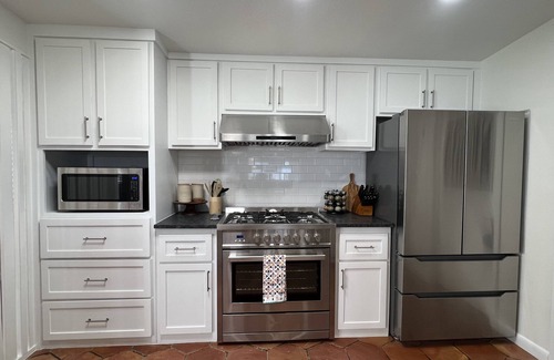 El Paso House | Casa De Ferrari - Charming Westside 3 bedroom 2 bathroom 1,900sf Sleeps 10