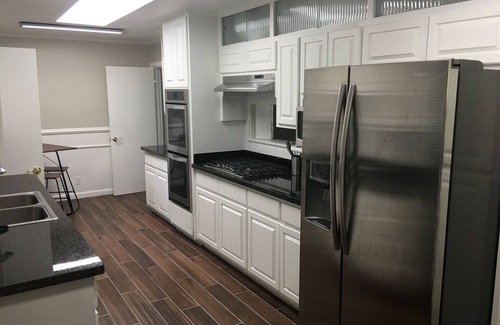 El Paso House | Casa de La Cruz - 3BR 3BA -w/Plasma Air Technology 2,200sf Sleeps 10