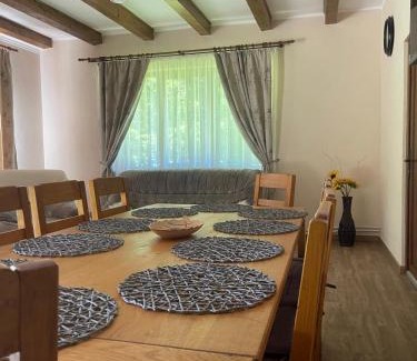 Cristian House | Casa de la râu