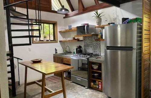 El Cerro House | Casa de las Hermanas Remodeled Jungle Bungalow