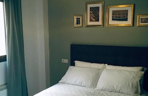 Monachil Apartment | Casa De Libros en Granada
