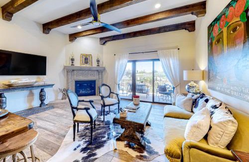 Catalina Foothills Estates House | Casa de Luz