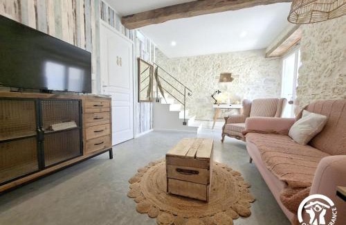 Lussan House | Casa de Pedra
