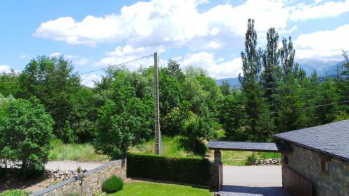 Bellver de Cerdanya House | Casa de piedra y madera vistas a montañas y prados