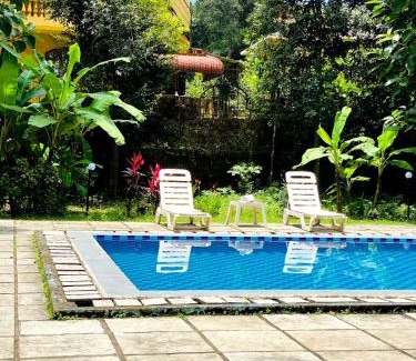 Nuvem Villa | Casa De Piscina by LivingStone