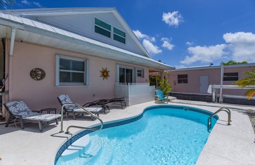 Little Torch Key House | Casa de Sueno: Boating, Pool | 5 Bed, 2 Bath