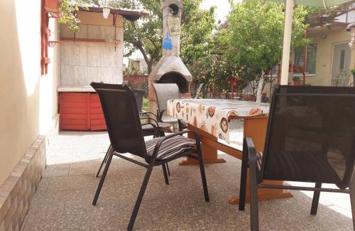 2 Mai House | Casa de vacanta Alexoiu 2 Mai