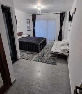 Novaci House | Casa de vacanta Larisa