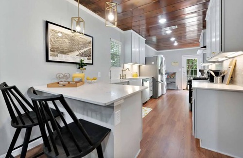 Dean Highland House | Casa de West - Heart of Waco