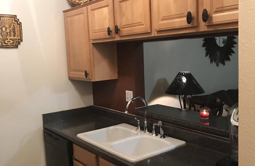 North Mountain Condo | Casa de Wild West- Sungate at Moon Mountain (Premier Unit/ Poolside)