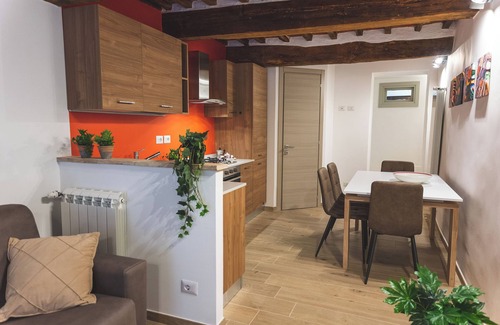 Citta della Pieve Apartment | Casa del Cocciaro - independent apartment in the old town, on ground floor