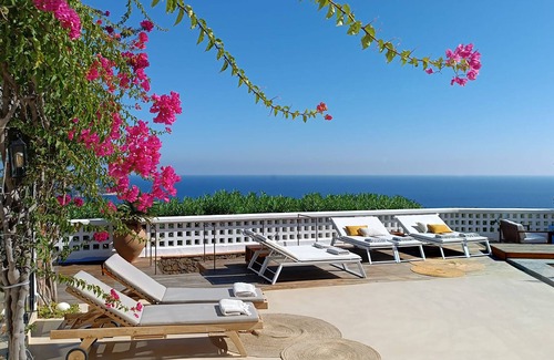 Calella de Palafrugell House | Casa del Mar: A Mediterranean Dream in Calella de Palafrugell