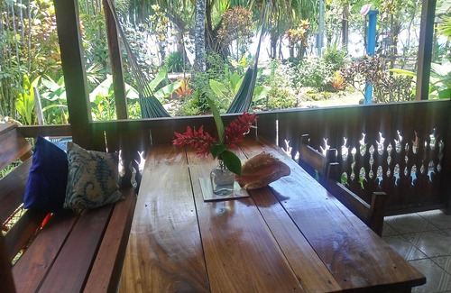 Manzanillo Cottage | Casa Del Mar BEACHFRONT Manzanillo - Kitchen WIFI Beachfront Views BBQ