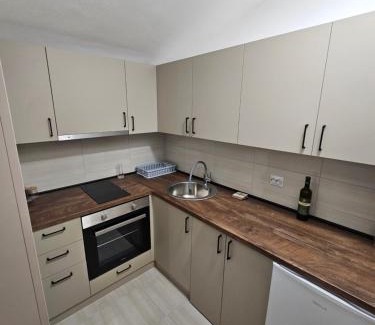 Lastva Grbaljska Apartment | Casa del Olives