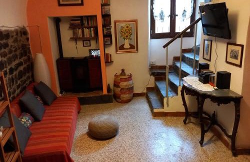 Pontremoli House | casa del vicolo verde