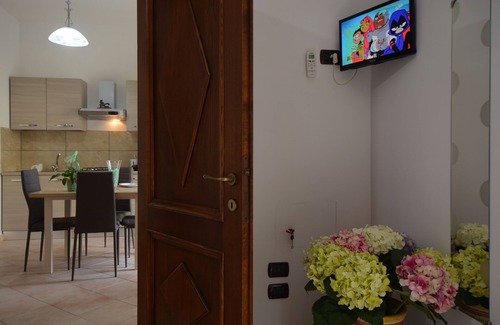 Piazza-Tralia-Pendolo Apartment | Casa dell'ulivo, in the middle between the Sorrento peninsula and the Amalfi coast.