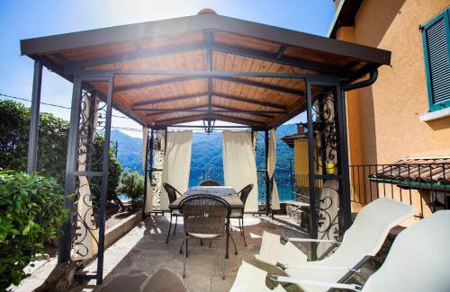 Carate Urio Apartment | Casa di MOMO